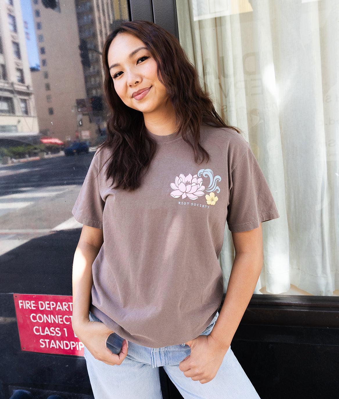 Koi Lotus Waves Puff Boyfriend Tee - Espresso - - Riot Society