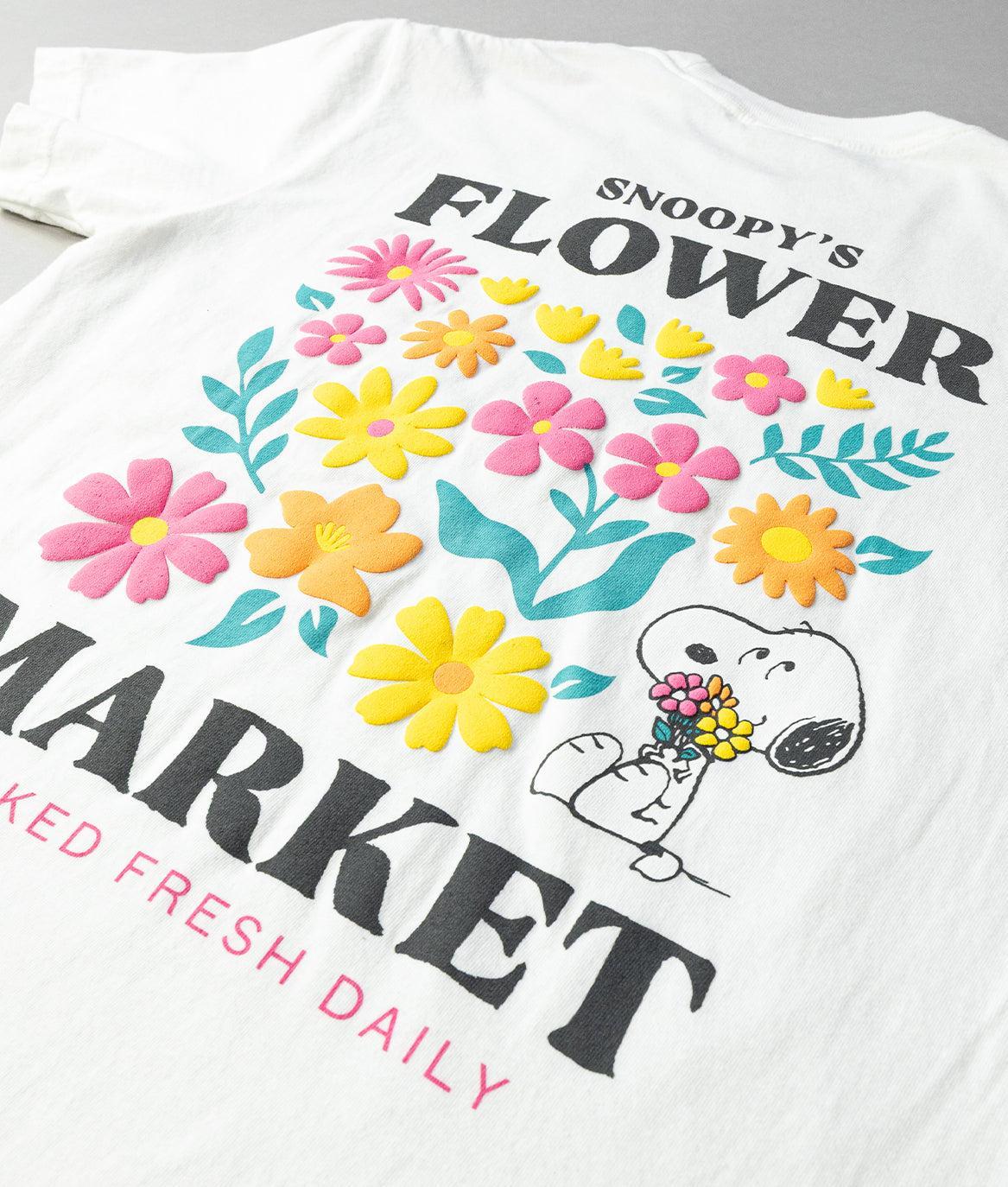 Peanuts Snoopy's Flower Market Puff Boyfriend Tee - - Riot Society