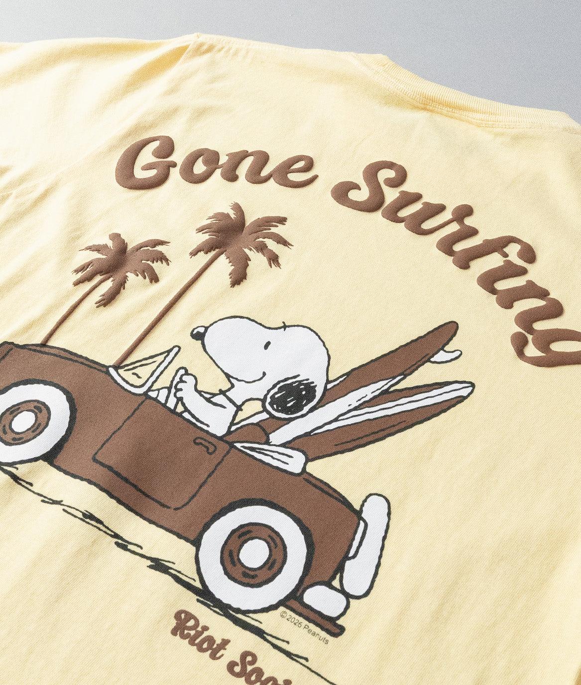 Peanuts Snoopy Gone Surfing Puff Boyfriend Tee - - Riot Society