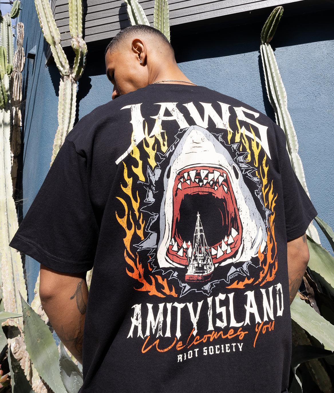 JAWS Amity Island Welcomes You Distressed Heavyweight Boxy Mens T-Shirt - Jet Black - - Riot Society