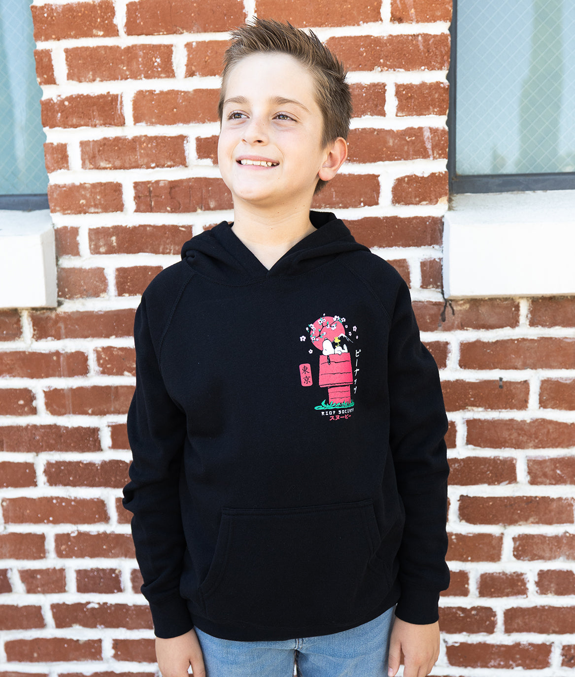Peanuts Snoopy Doghouse Japan Boys Hoodie - Black