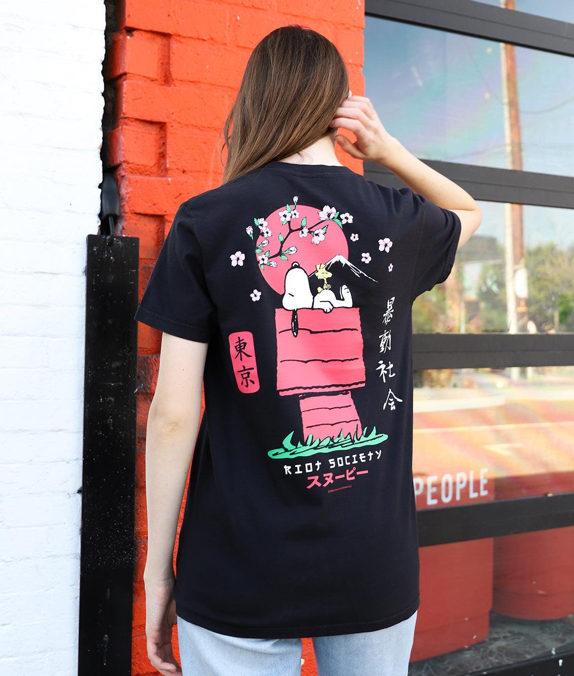 Peanuts Snoopy Doghouse Japan Boyfriend Tee - S - Riot Society