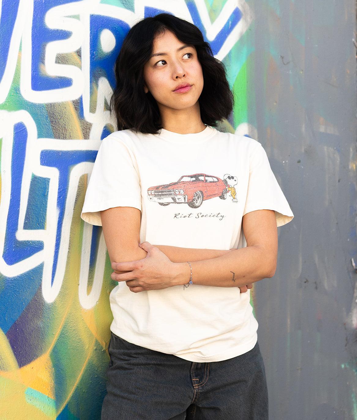 Peanuts Snoopy Classic Car Boyfriend Tee - S - Riot Society