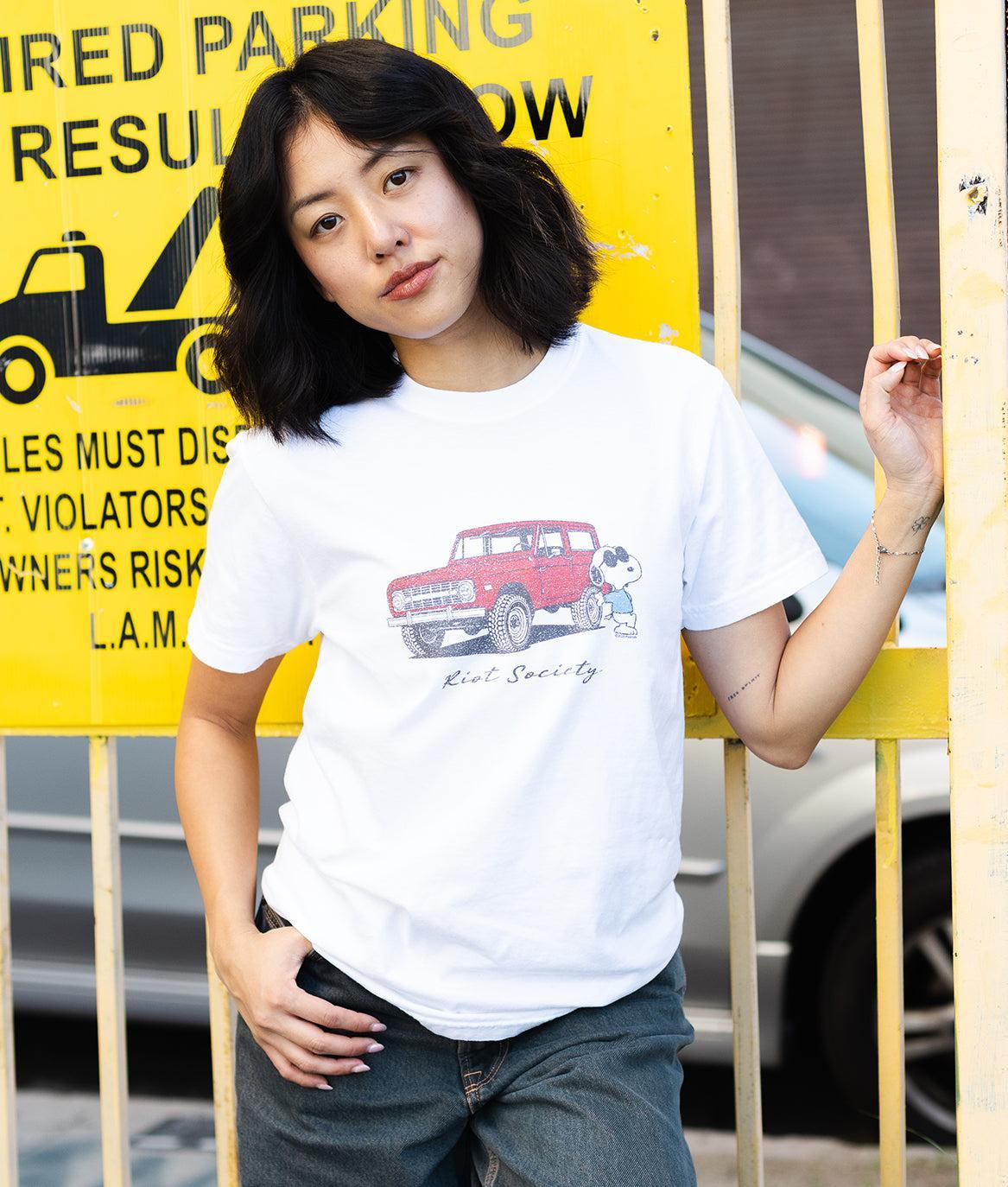 Peanuts Snoopy Classic Truck Boyfriend Tee - S - Riot Society