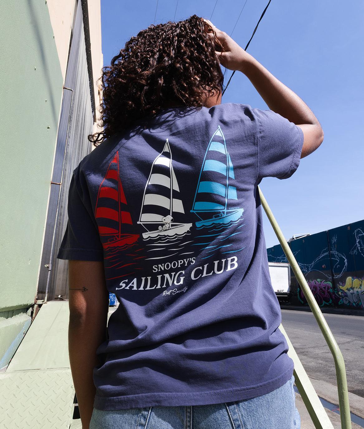 Peanuts Snoopy's Sailing Club Puff Boyfriend Tee - S - Riot Society