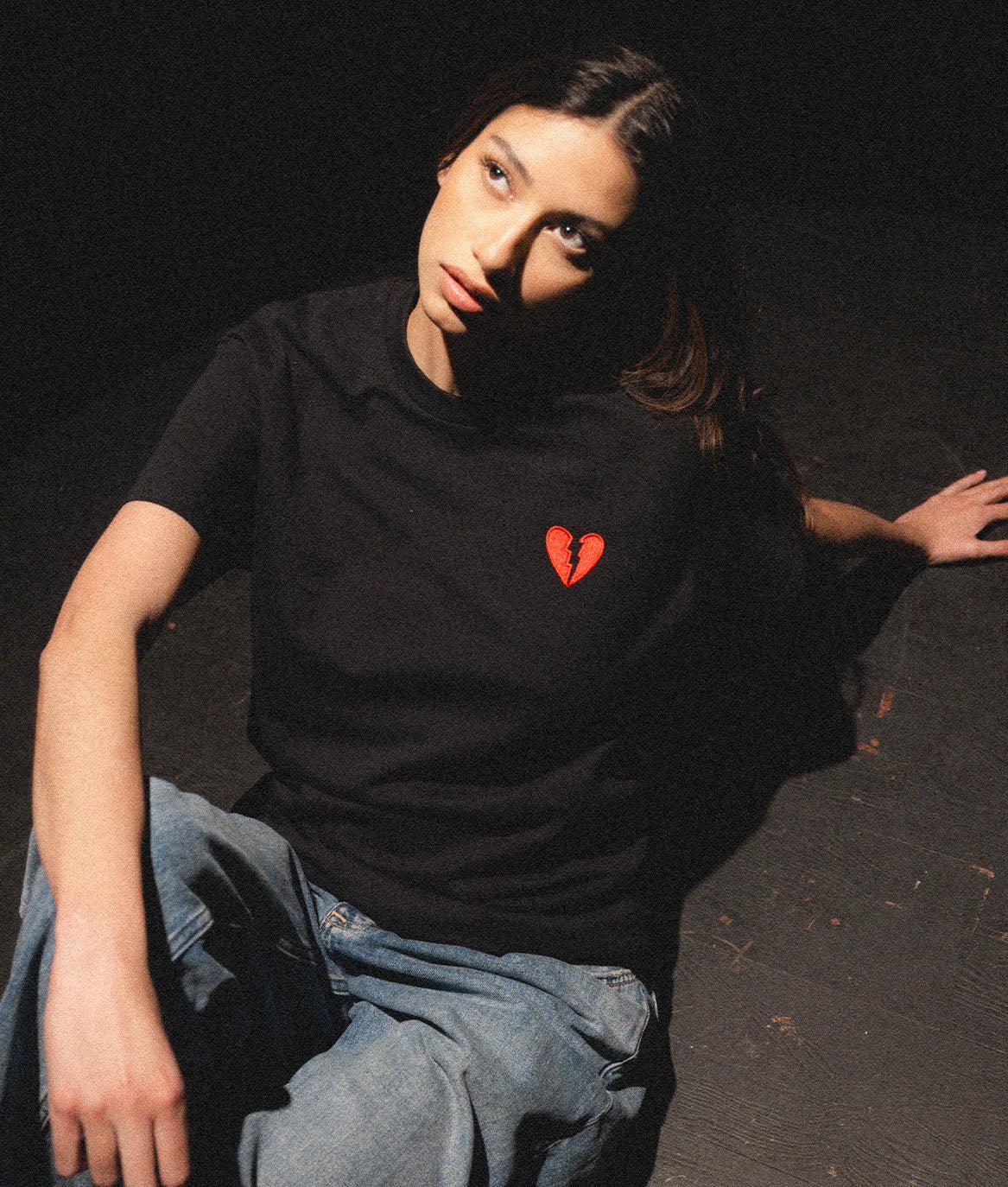 Broken Heart Embroidered Womens Tee - S - Riot Society
